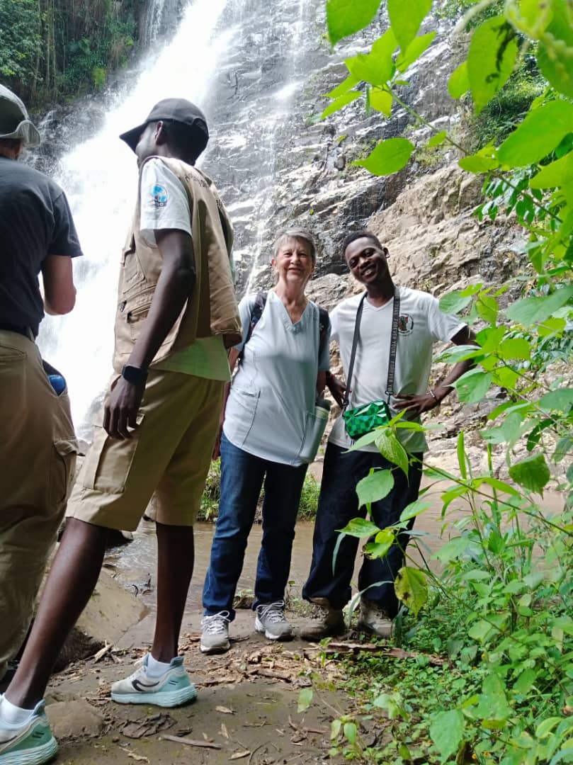 4-Day Chimpanzee Tracking, Karera Falls and City Tour gallery image