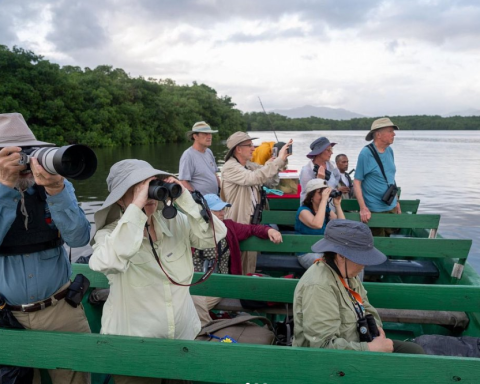 Lake Rwihinda Natural Reserve 