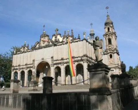 1-Day Addis Ababa City Tour: Culture & History gallery image