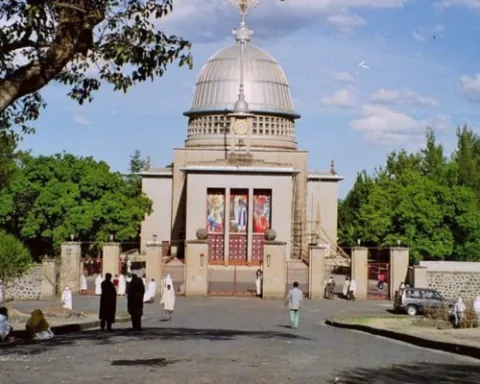 1-Day Debre Libanos Monastery & Portuguese Bridge Tour gallery image