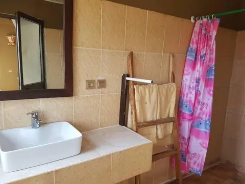 Emerald Lodge