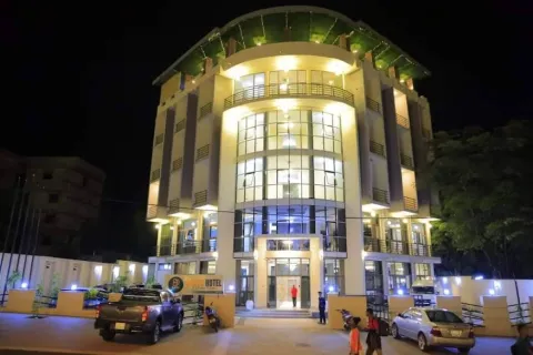 Daros International Hotel
