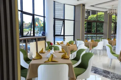 Daros International Hotel