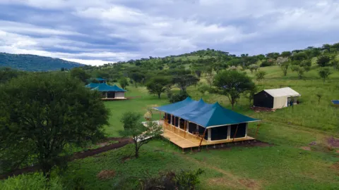 Mbuni Serengeti Camp