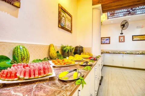 Tembo House Hotel