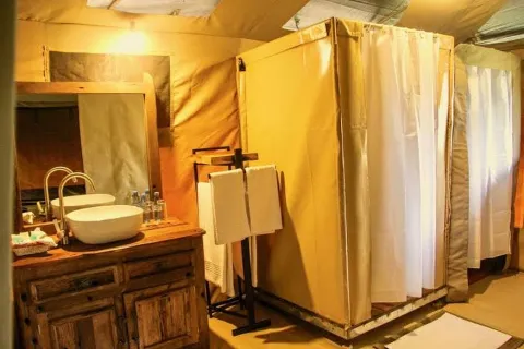 Baobab Central Serengeti Camp