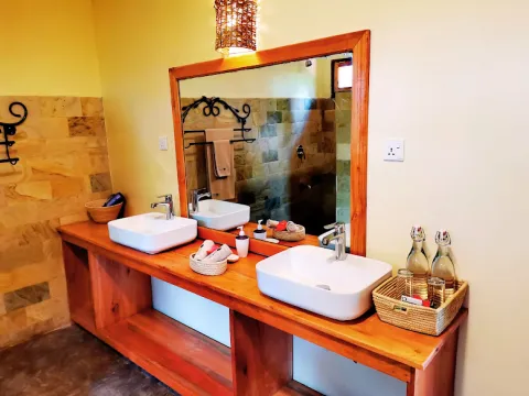 Ngorongoro Marera Mountain View Lodge
