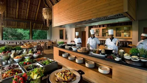 &Beyond Kichwa Tembo Tented Camp