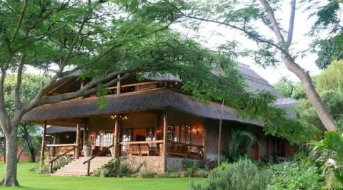 Fig Tree Lodge & Camp