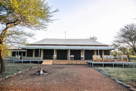 Kontiki Central Serengeti Camp