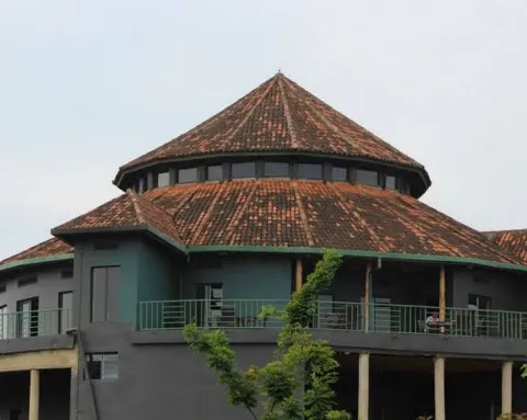 Nyungwe Top View Hill Hotel
