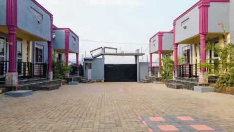 Richy Hotels And Safaris