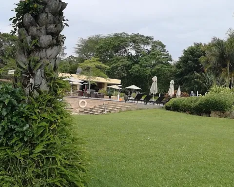 Mount Meru Hotel