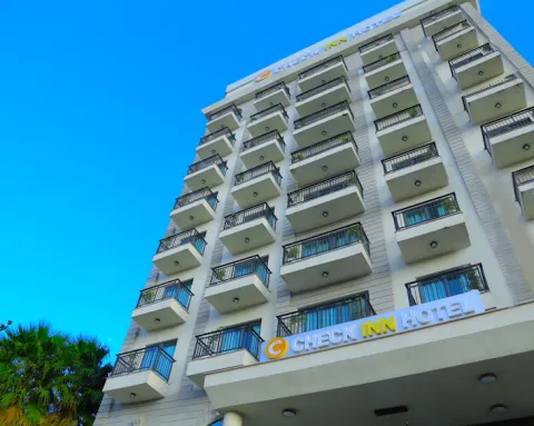 Check Inn Hotel