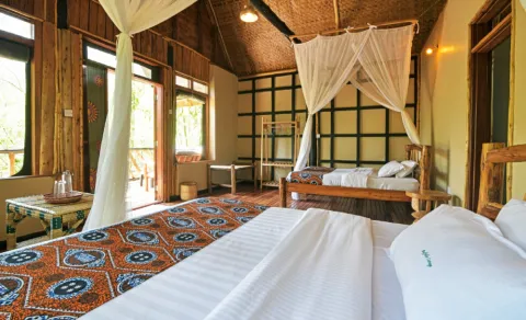 Enshama Game Lodge & Campsite