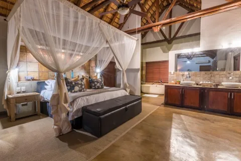 Elephant Plains Lodge