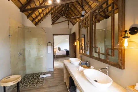 Elephant Plains Lodge