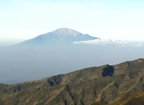 4-Day Mount Meru Trekking Tour: gallery image