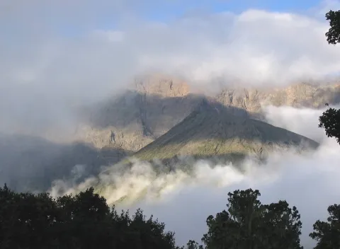 4-Day Mount Meru Trekking Tour: gallery image
