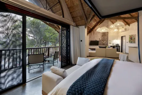 4-Day Victoria Falls & Chobe Explorer gallery image