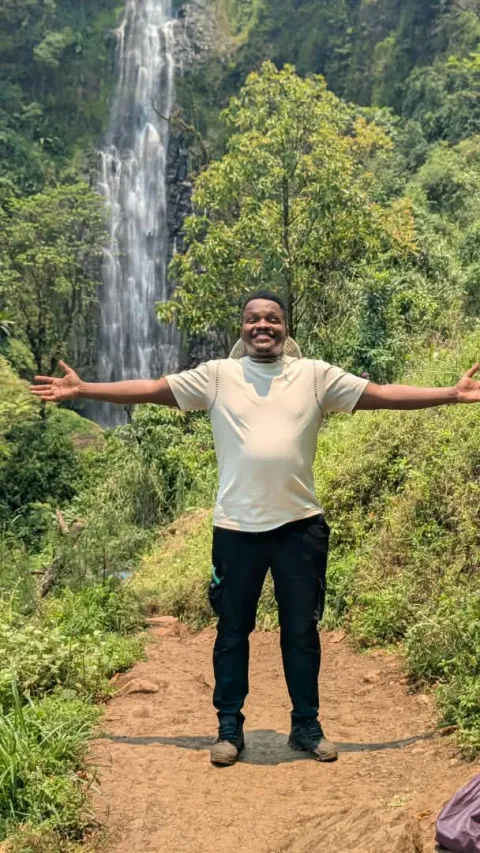 1-Day Waterfalls, Coffee & Hot Springs – Cultural Explore gallery image