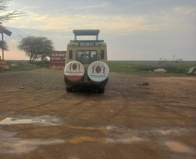 15-Day Days Kenya, Tanzania Wildlife Safari & Zanzibar Beach: safari tour