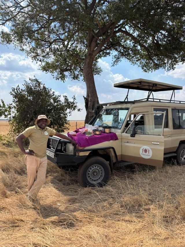 8-Day Kenya Wildlife Viewing and Tanzania Big Five Experience safari tour