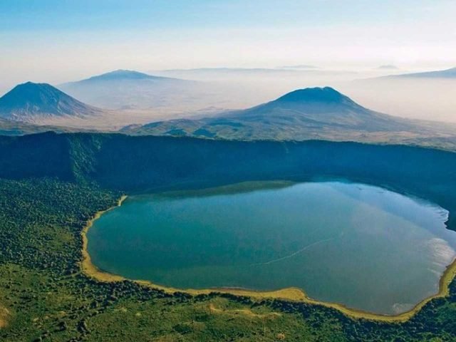 3-Day FLY-In Safari to Serengeti National Park from Arusha safari tour