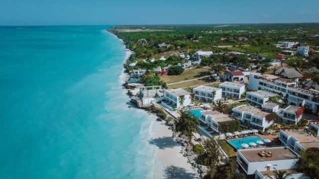 14-Day Classic Northern Circuit Safari and Zanzibar Beach safari tour