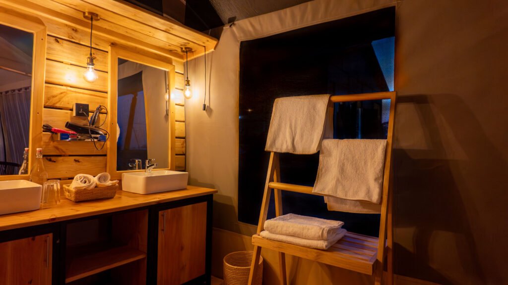 Mbuni Serengeti Camp