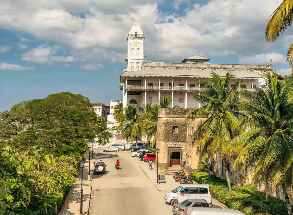 Tembo House Hotel