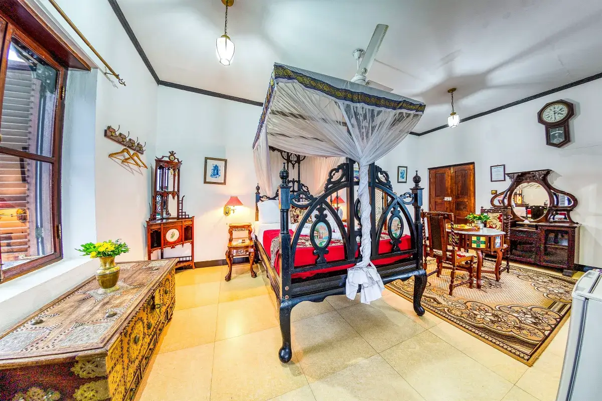 Tembo House Hotel