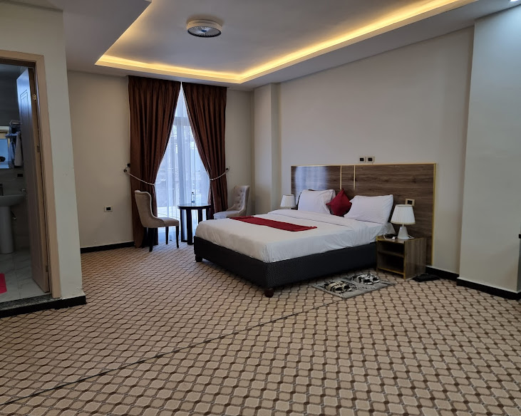 Nurobe Hotel