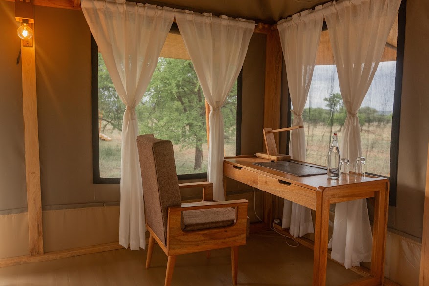 Signature Serengeti Luxury Tented Safari Camp
