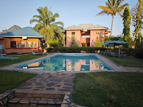 Fanaka Safaris Campsite & Lodges
