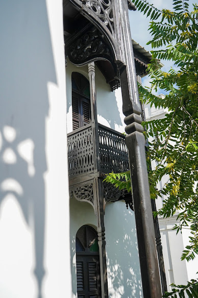 Kholle House