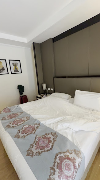 Check Inn Hotel