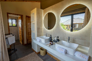 Serengeti Mara River Camp