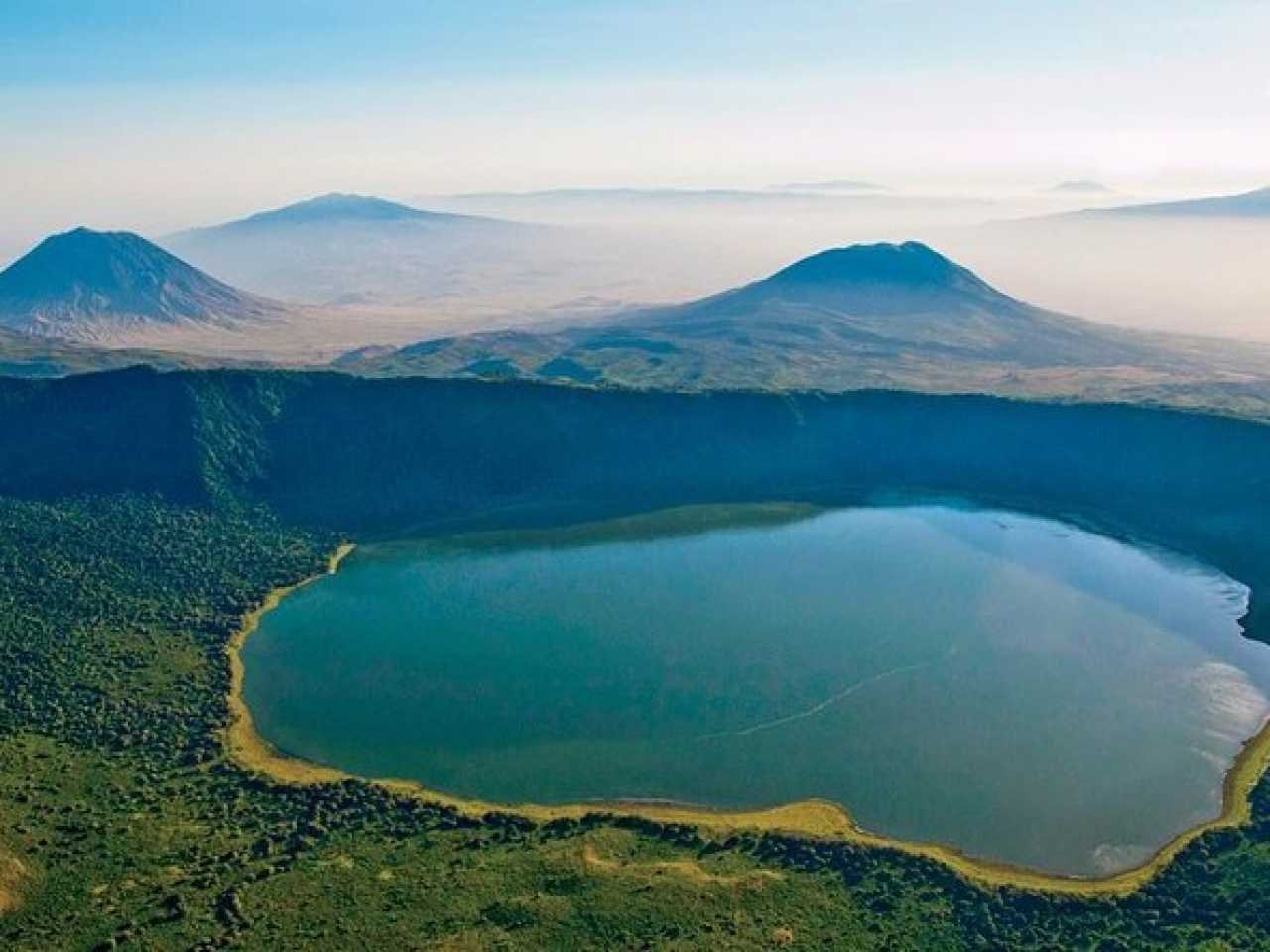 3-Day FLY-In Safari to Serengeti National Park from Arusha