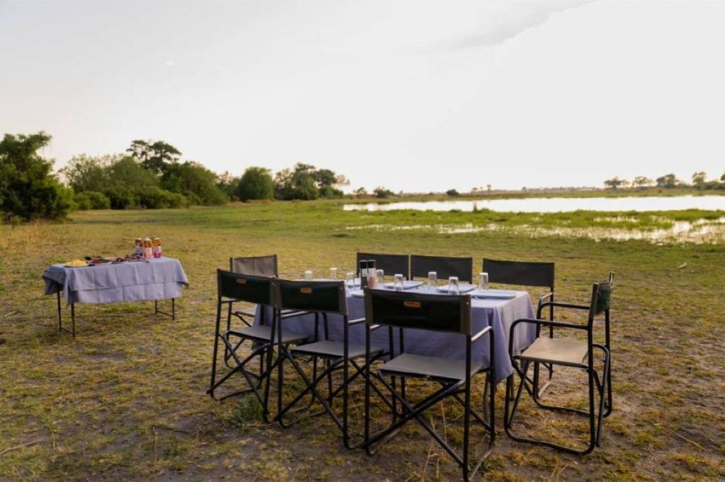4-Day Okavango Trails - Mokoro Safari in the Okavango Delta gallery image