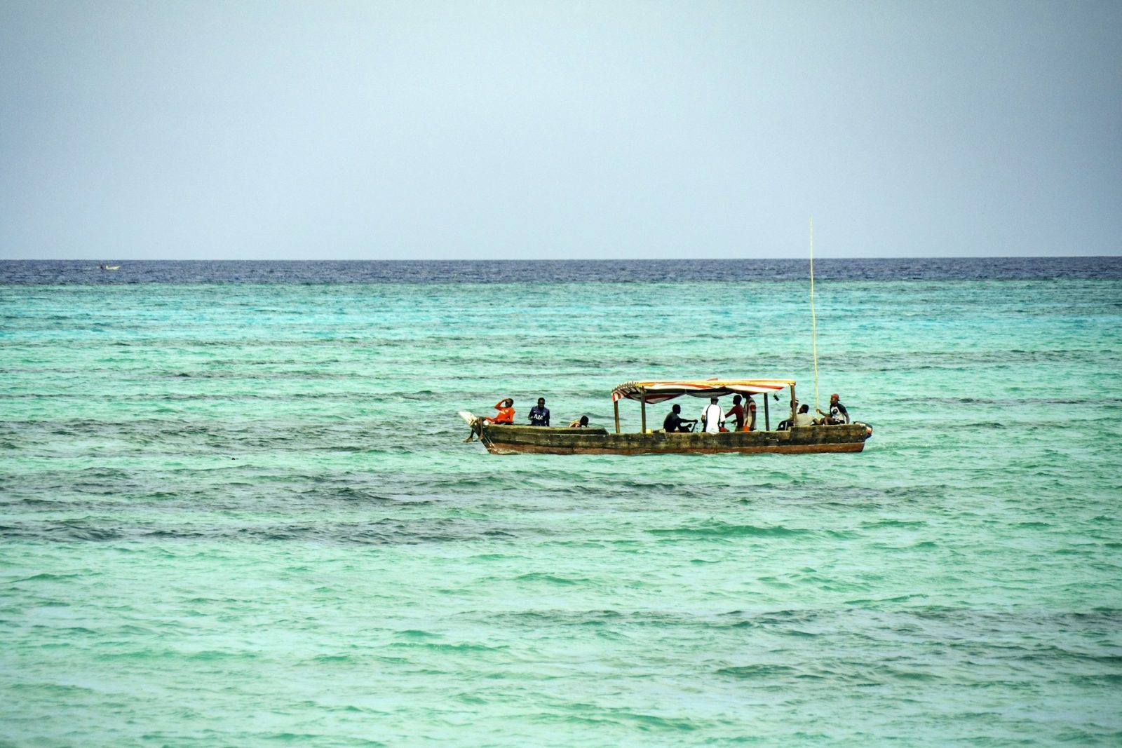 1-Day Zanzibar Mnemba Island Private Snorkeling Trip gallery image