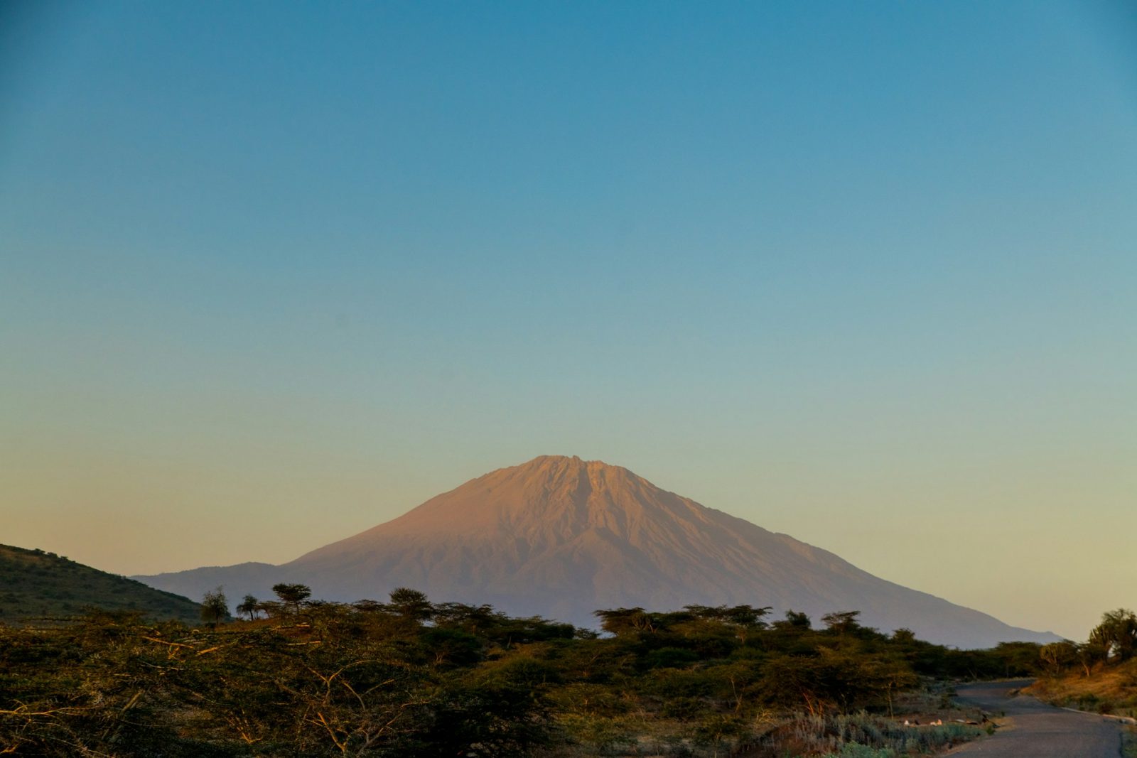 1-Day Arusha National Park Day Trip with Walking Safari