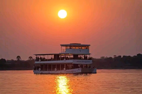 1-Day Zambezi Sunset Cruise in Livingstone Zambia gallery image