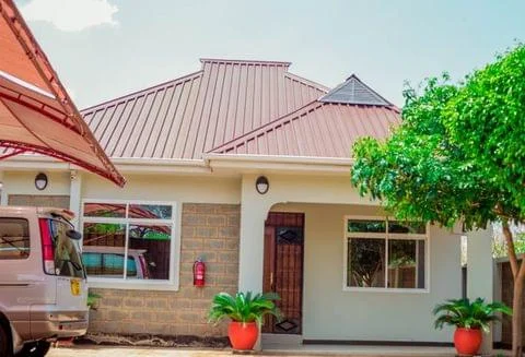 Randa Cottages Kilimanjaro Lodge